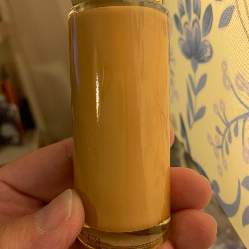 Sheglam Sunburst Glow (new), use as a primer, highlighter or mix with foundation